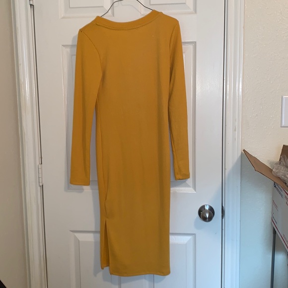 Sold‼️Yellow button down sweater knit dress - Picture 4 of 5